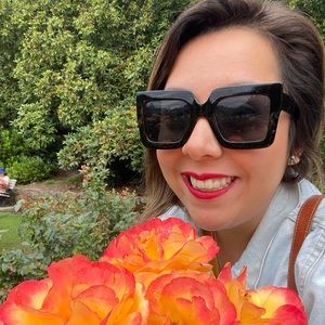 Meet your Posher, Melissa